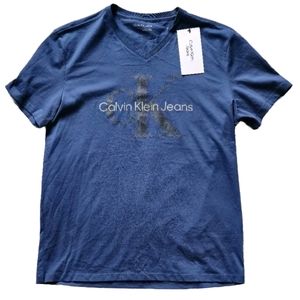 Calvin Klein mens Medium v neck shirt